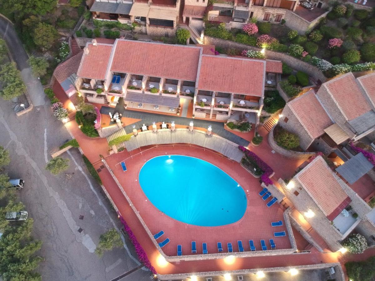 באיה סרדיניה Hotel Olimpia מראה חיצוני תמונה