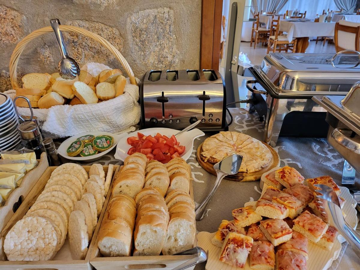 באיה סרדיניה Hotel Olimpia מראה חיצוני תמונה